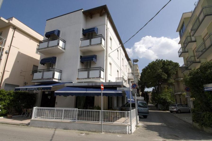 Hotel Annarita Rimini Exteriör bild